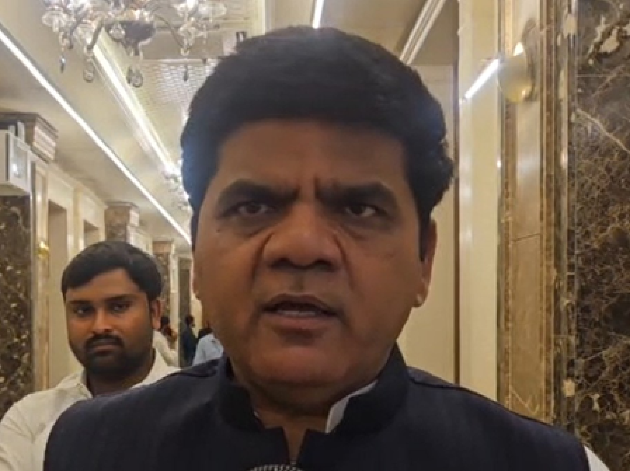 ఉపాధి, పరీక్షలలో అవకతవకలపై ప్రభుత్వానికి ప్రశ్నలు