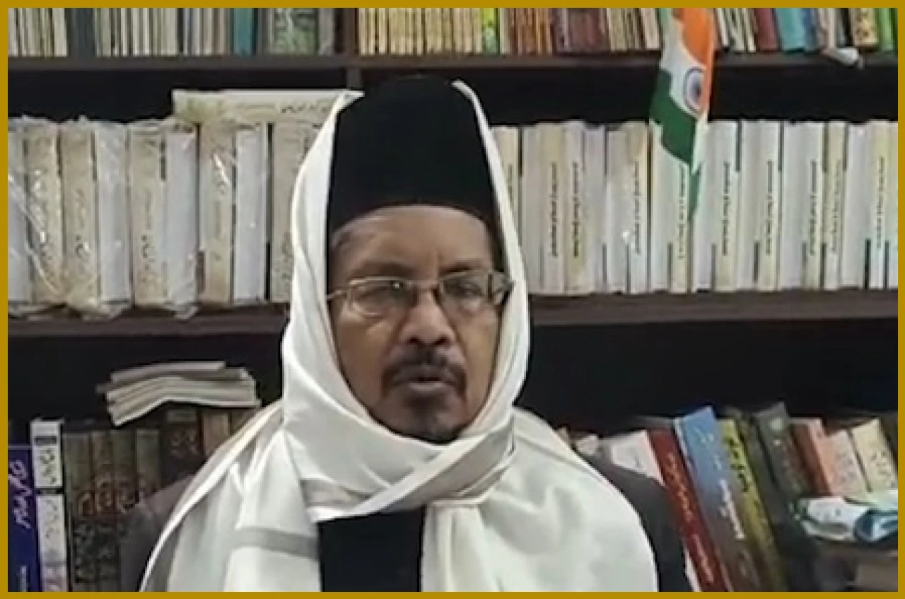 గాయిని జాతీయ పశువుగా ప్రకటించాలని మౌలానా షహాబుద్దీన్ రజ్వీ విజ్ఞప్తి గాయిని జాతీయ పశువుగా ప్రకటించాలని మౌలానా షహాబుద్దీన్ రజ్వీ విజ్ఞప్తి