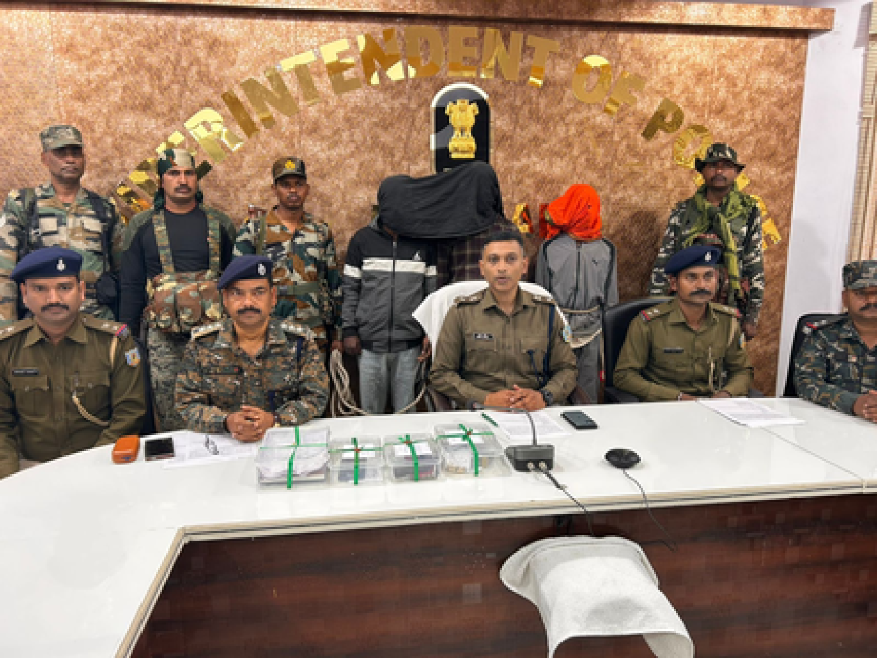జార్ఖండ్‌లో 50 వేల రూపాయల బహుమతి పొందిన నక్సలీ కమాండర్ అరెస్ట్