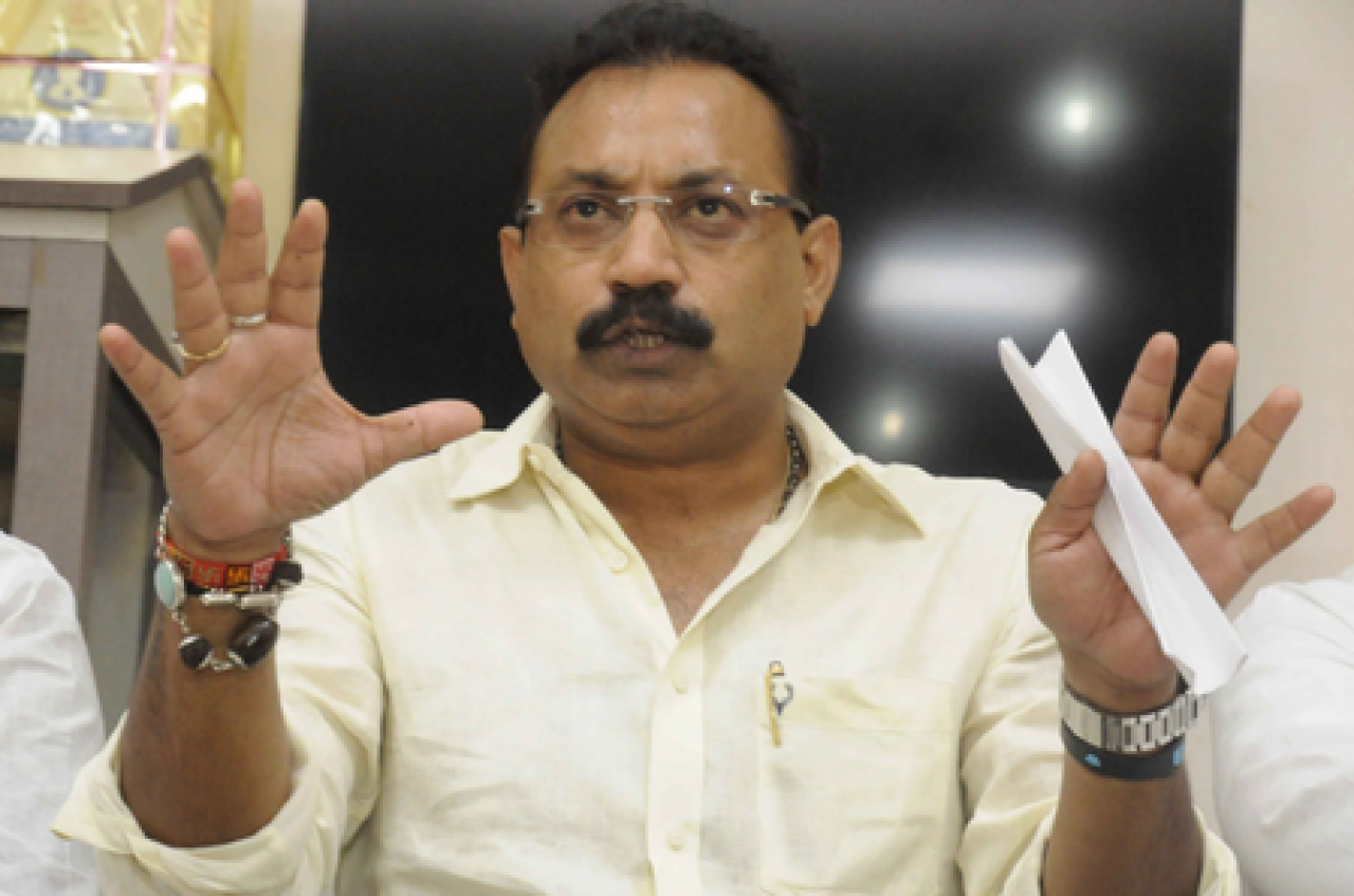 దేశ భవిష్యత్తుకు మంచి, దీన్ని మతంతో చూడకండి: అశోక్ చౌదరి