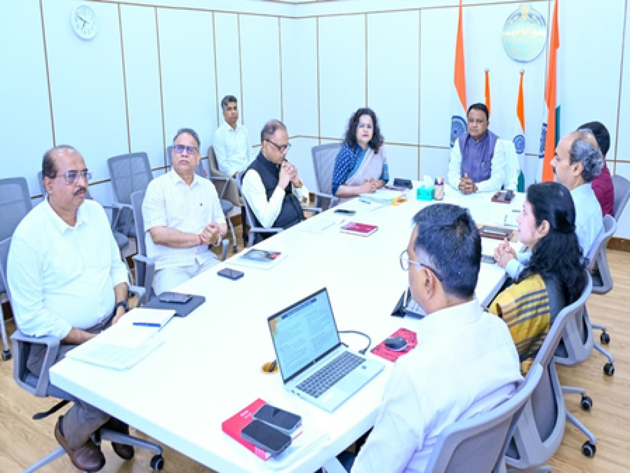 ఒడిశాలో ఇంధన, ఎల్‌పీజీ కొరత లేదు, కాళాబజారిపై కఠిన చర్యలు