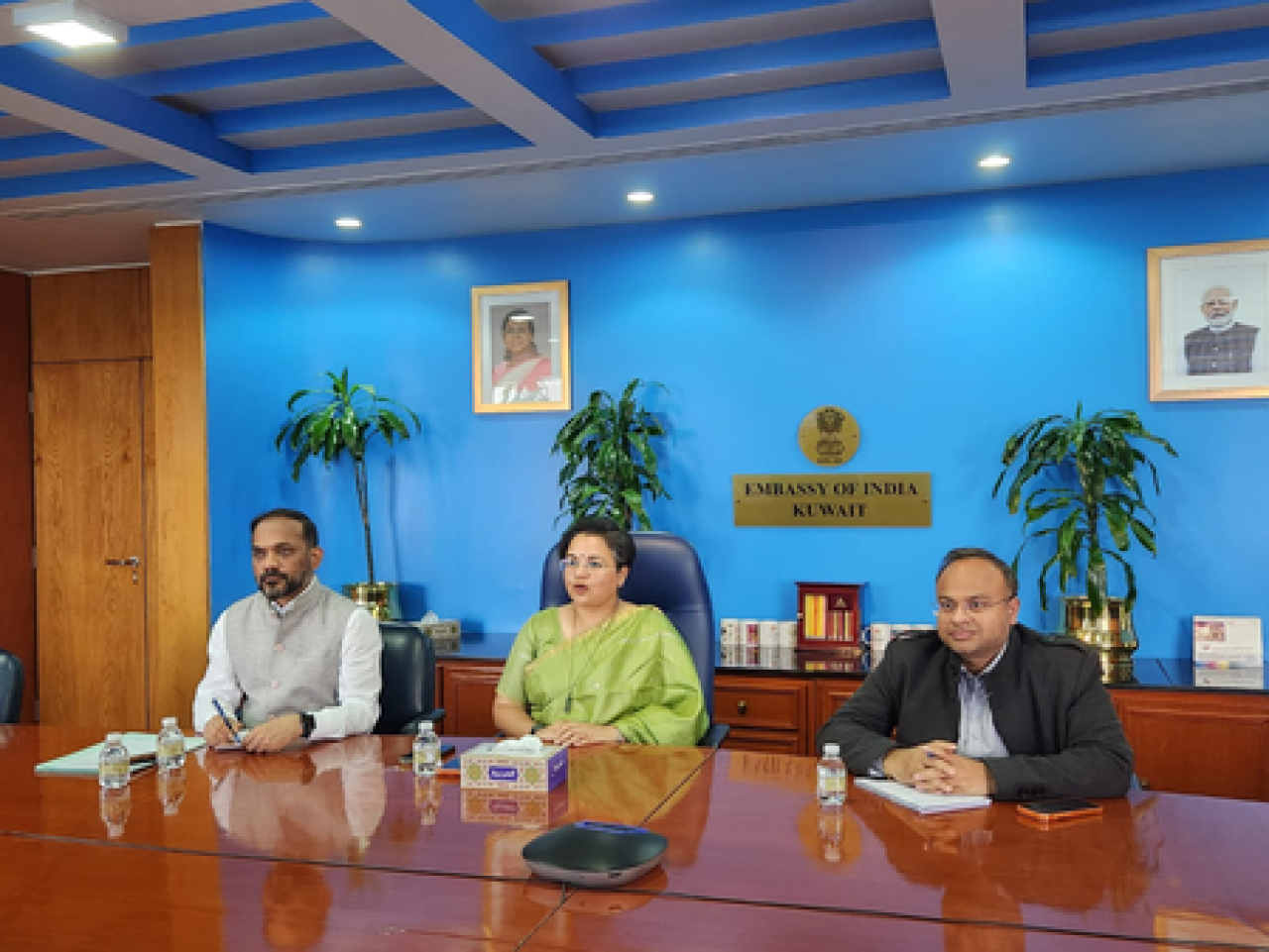 కువైట్ విమానాశ్రయం తాత్కాలికంగా మూసివేత, భారతీయుల సురక్షిత తిరిగి రావడంపై దృష్టి