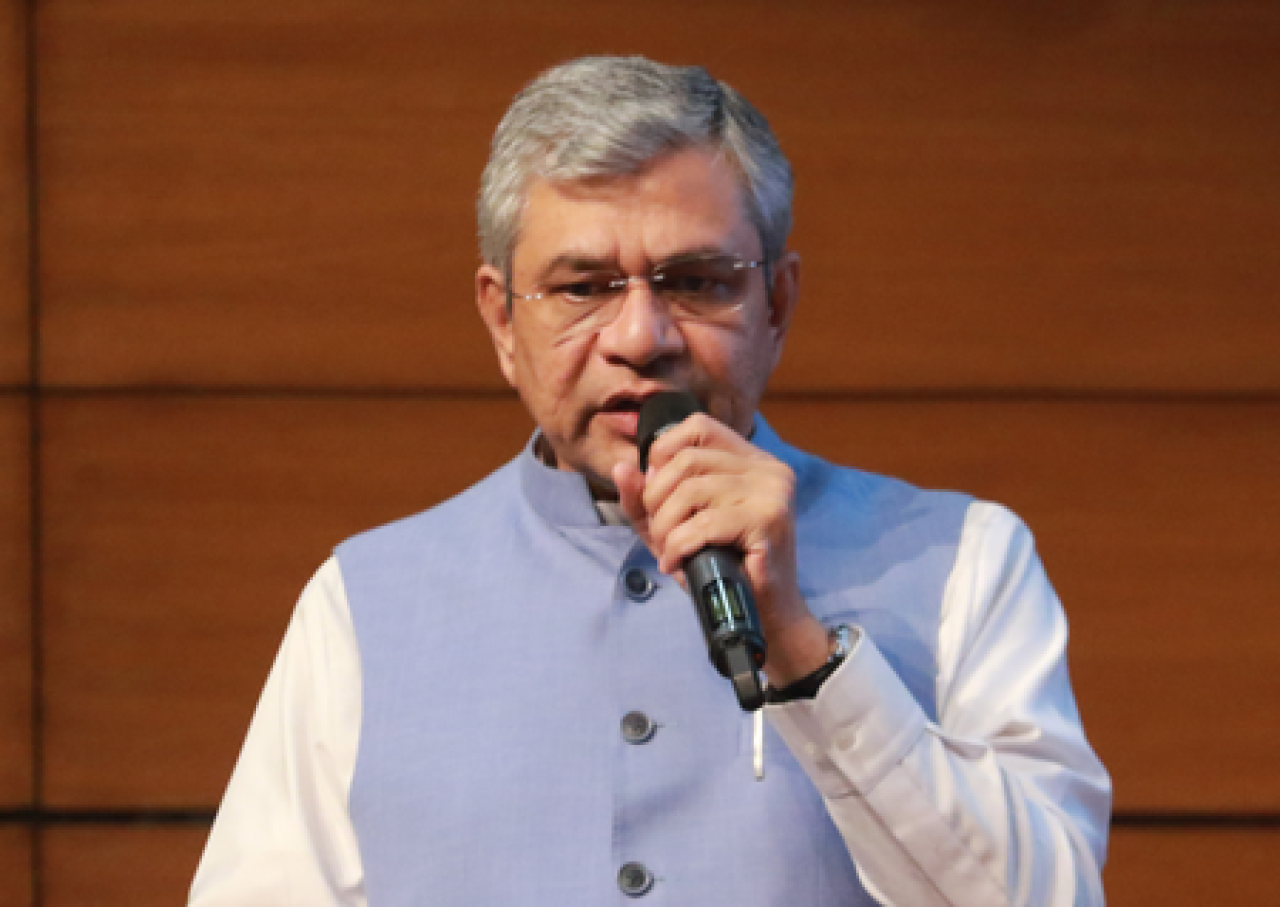 భారతీయ రైల్వేలో కొత్త సాంకేతికతలు: ప్రయాణికుల భద్రతకు కొత్త మార్గాలు