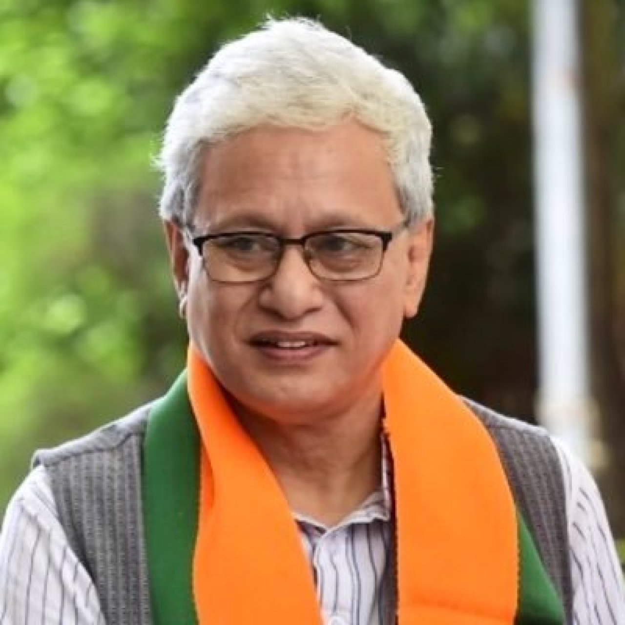 మహారాష్ట్రలో రాష్ట్రపతి విశ్వవిద్యాలయాలకు త్రైమాసిక నివేదికలు సమర్పించాలనే ఆదేశాలు