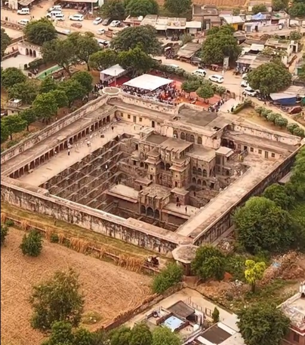 9వ శతాబ్దానికి చెందిన చాంద్ బావడి: రాజస్థాన్‌లోని అద్భుతమైన నిర్మాణం