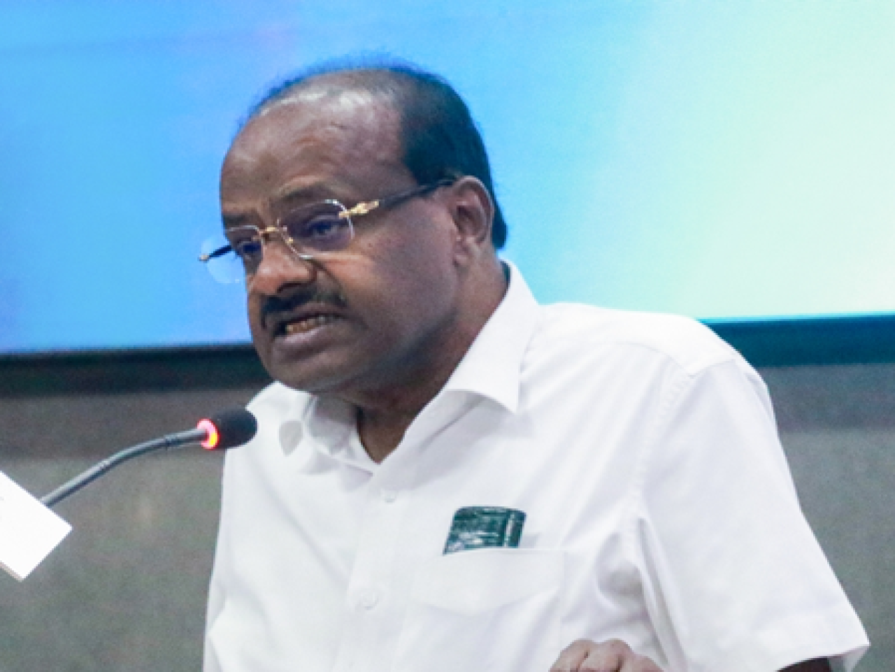 కర్నాటకలో పహల్గామ్ దాడి బాధితులకు కేంద్రమంత్రి కూమారస్వామి నివాళి