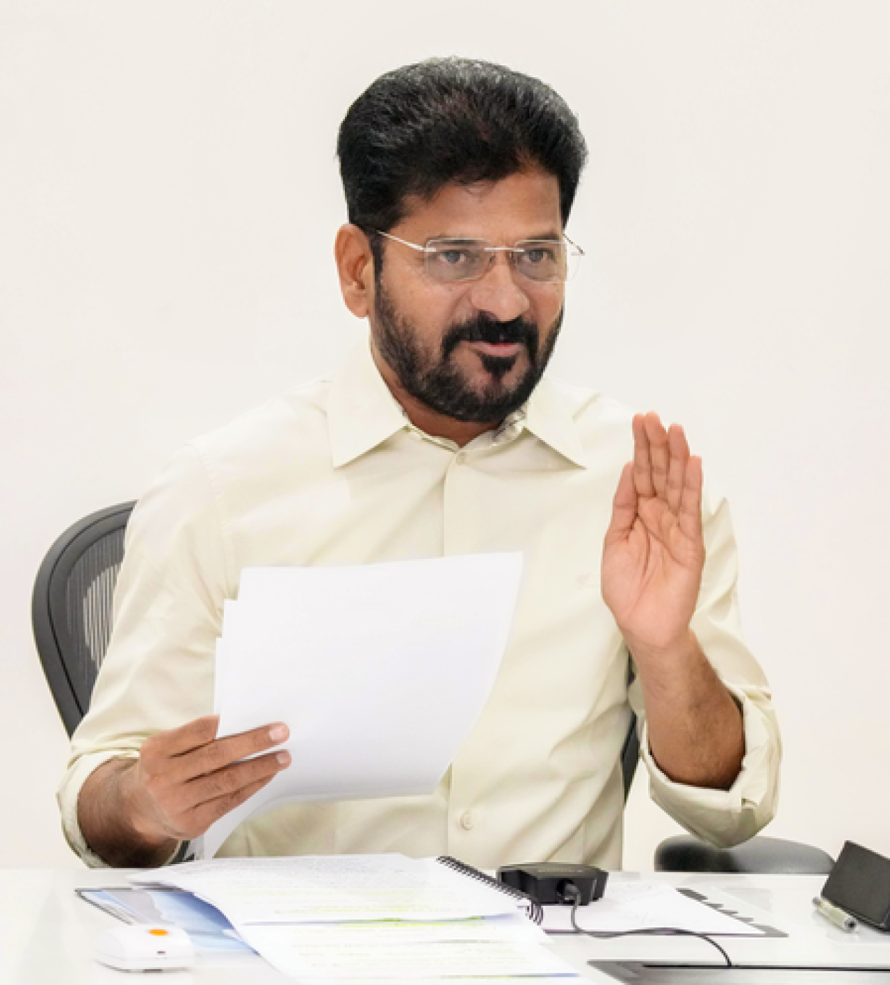 కాలేశ్వరమ్లో అనియమితతలపై సీబీఐ విచారణకు తెలంగాణ ప్రభుత్వం ఒత్తిడి