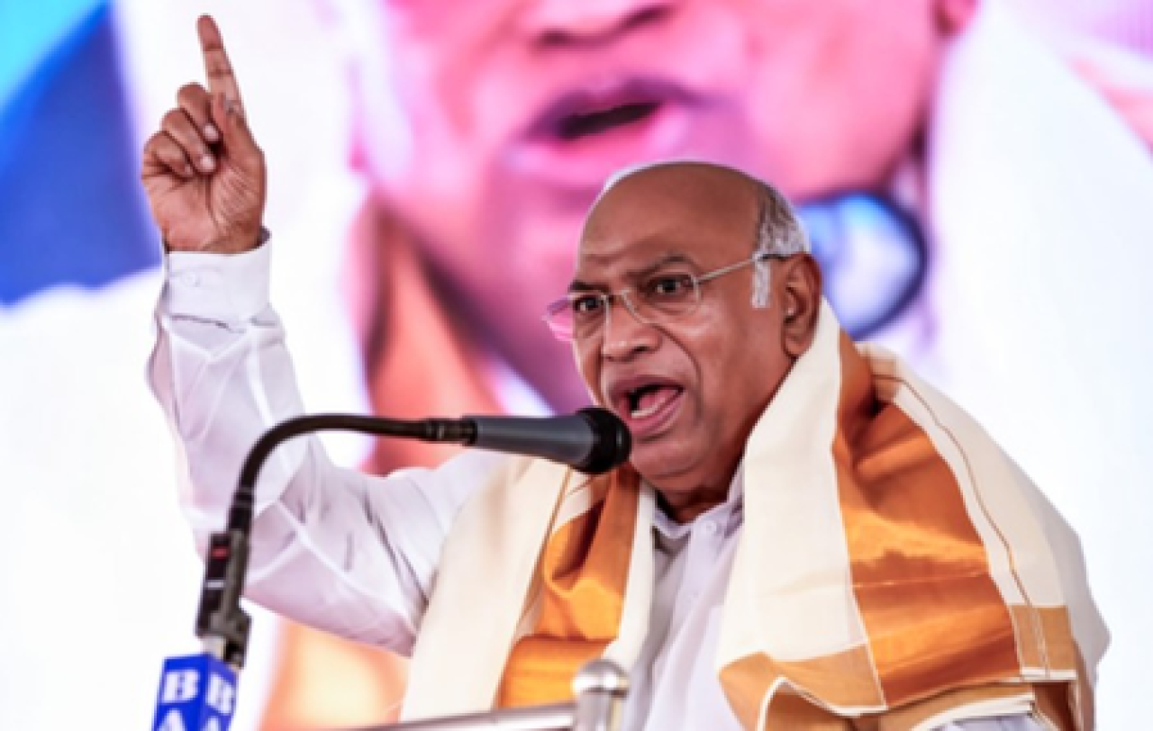 ఖడ్గే వ్యాఖ్యలపై వివాదం, బీజేపీ నేతల ప్రతిస్పందన
