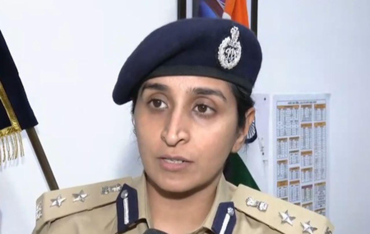 చండీగఢ్ పోలీసుల నుంచి రచయిత మధు కిష్వర్కు రెండోసారి నోటీసు