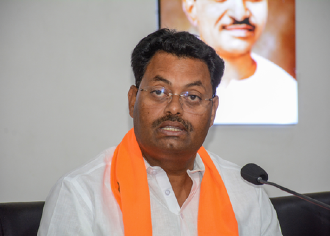 నితీష్ కుమార్ కొత్త ప్రభుత్వానికి మార్గదర్శనం అందించనున్నాడు