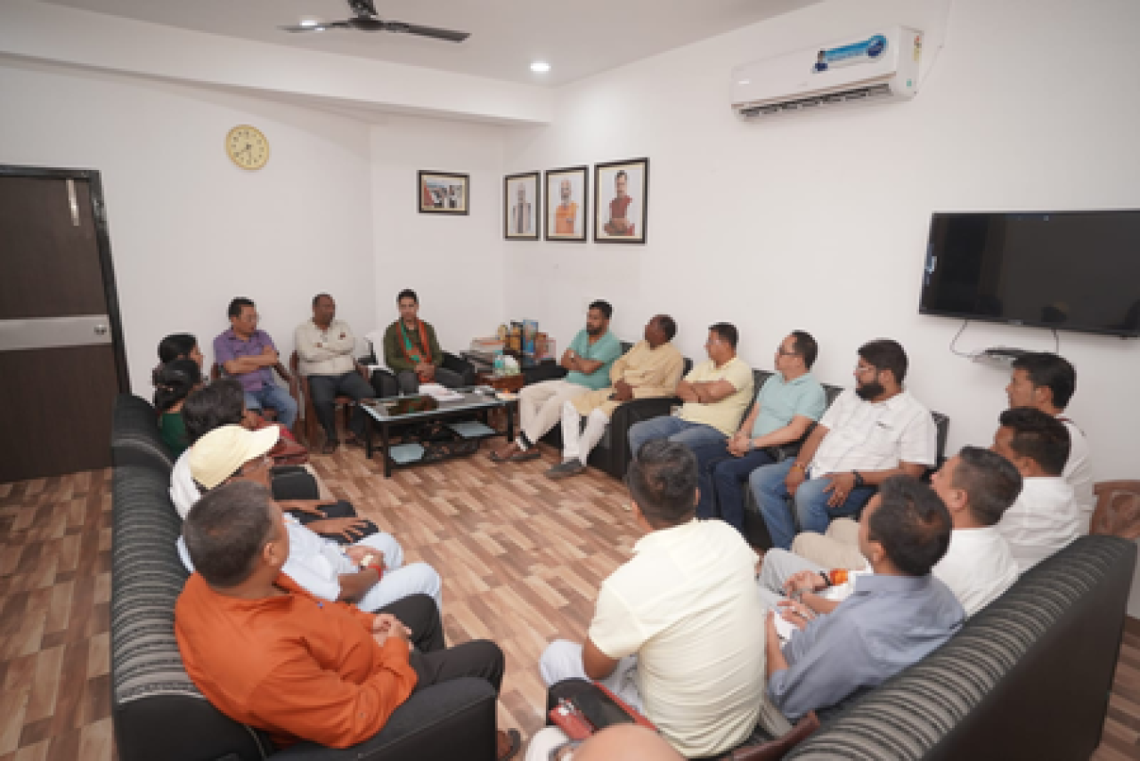 పశ్చిమ బెంగాల్‌లో బీజేపీ 180 సీట్లు గెలుస్తుందని రాజు బిస్టా నమ్మకం