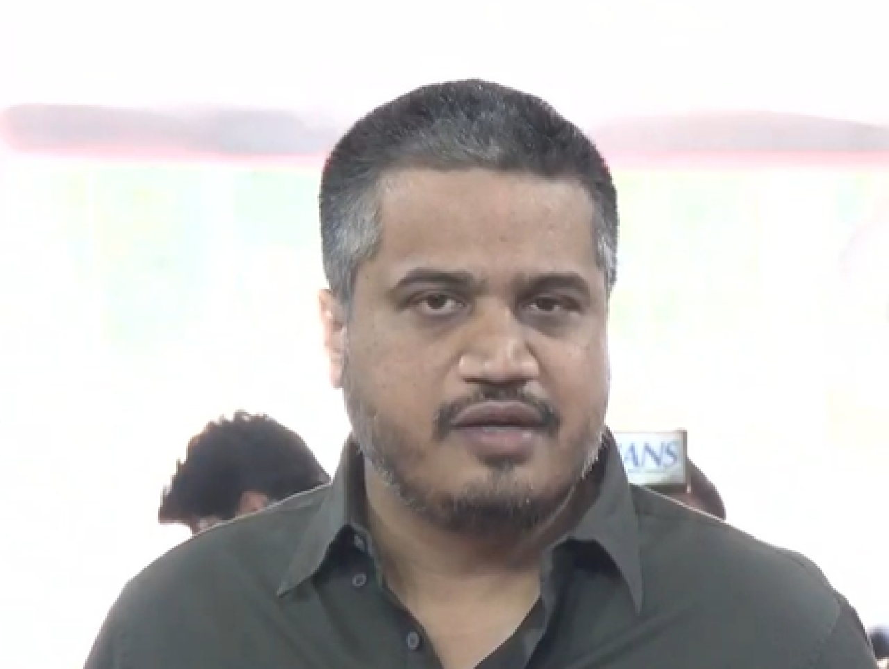 బారామతి ఉపచునావ్‌లో రోహిత్ పవార్ సునేత్రా పవార్‌కు మద్దతు