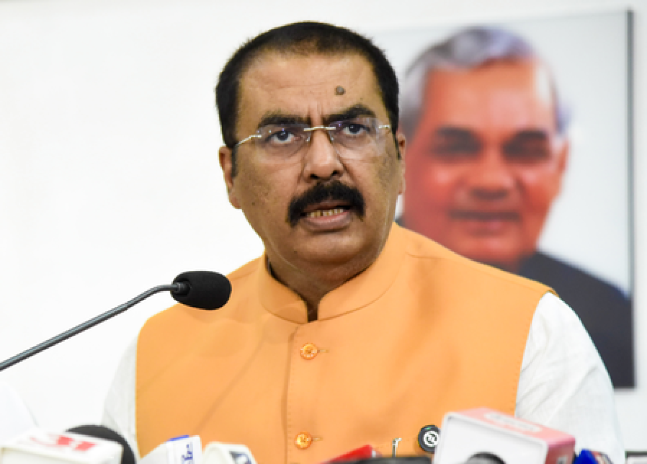 బిహార్లో రాజకీయ చక్రవాతం: బీజేపీ నేతను ఎంపిక చేయనుంది