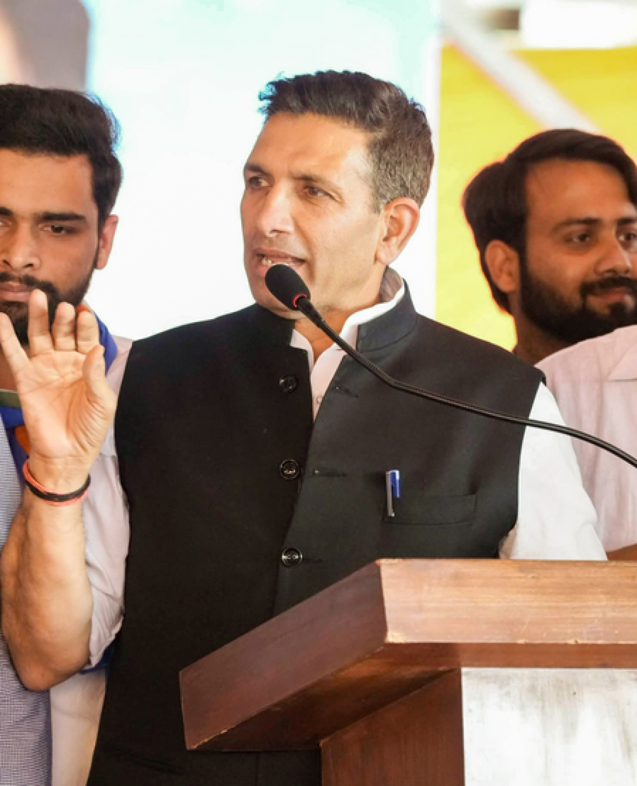 మధ్యప్రదేశ్ రైతుల సమస్యలపై 7 మేకు మహాచక్ర జామ్