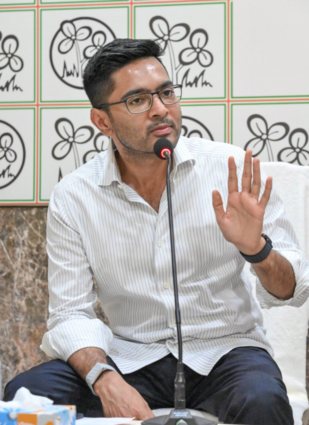 అభిషేక్ బనర్జీ మూడో నోటీసును నిర్లక్ష్యం చేసి, సమయం కోరారు