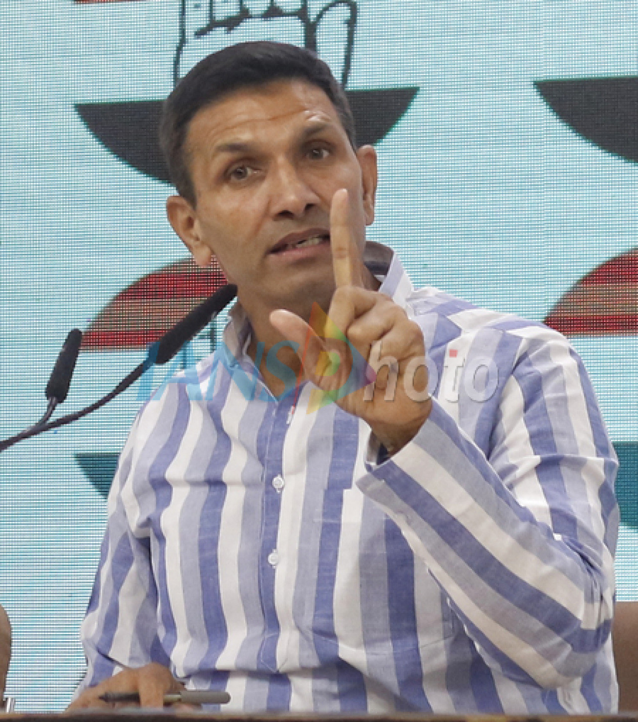 కైలాష్ విజయవర్గీయి వ్యాఖ్యలపై జీతు పట్వారీ స్పందన: రాష్ట్రపతి, గవర్నర్ దృష్టికి తీసుకురావాలి