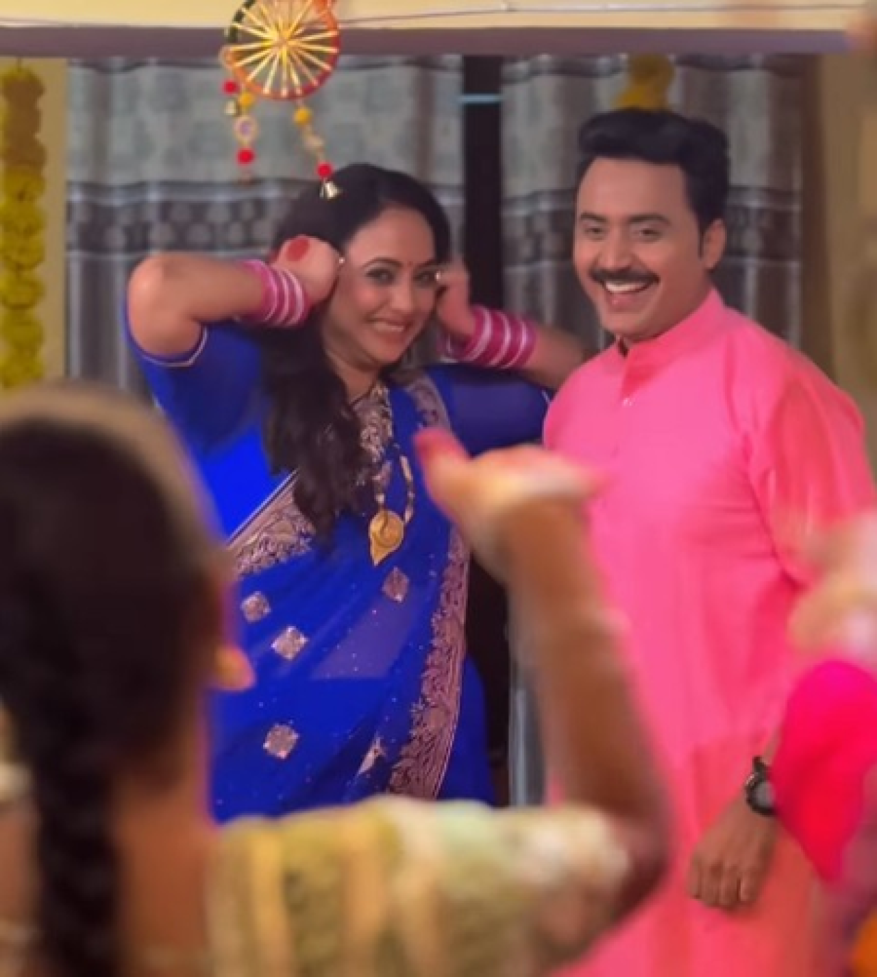 రాణి చటర్జీ లక్నో కీ బడ్కీ పట్నా కీ చొట్కీ బీటీఎస్ వీడియోను షేర్ చేసింది