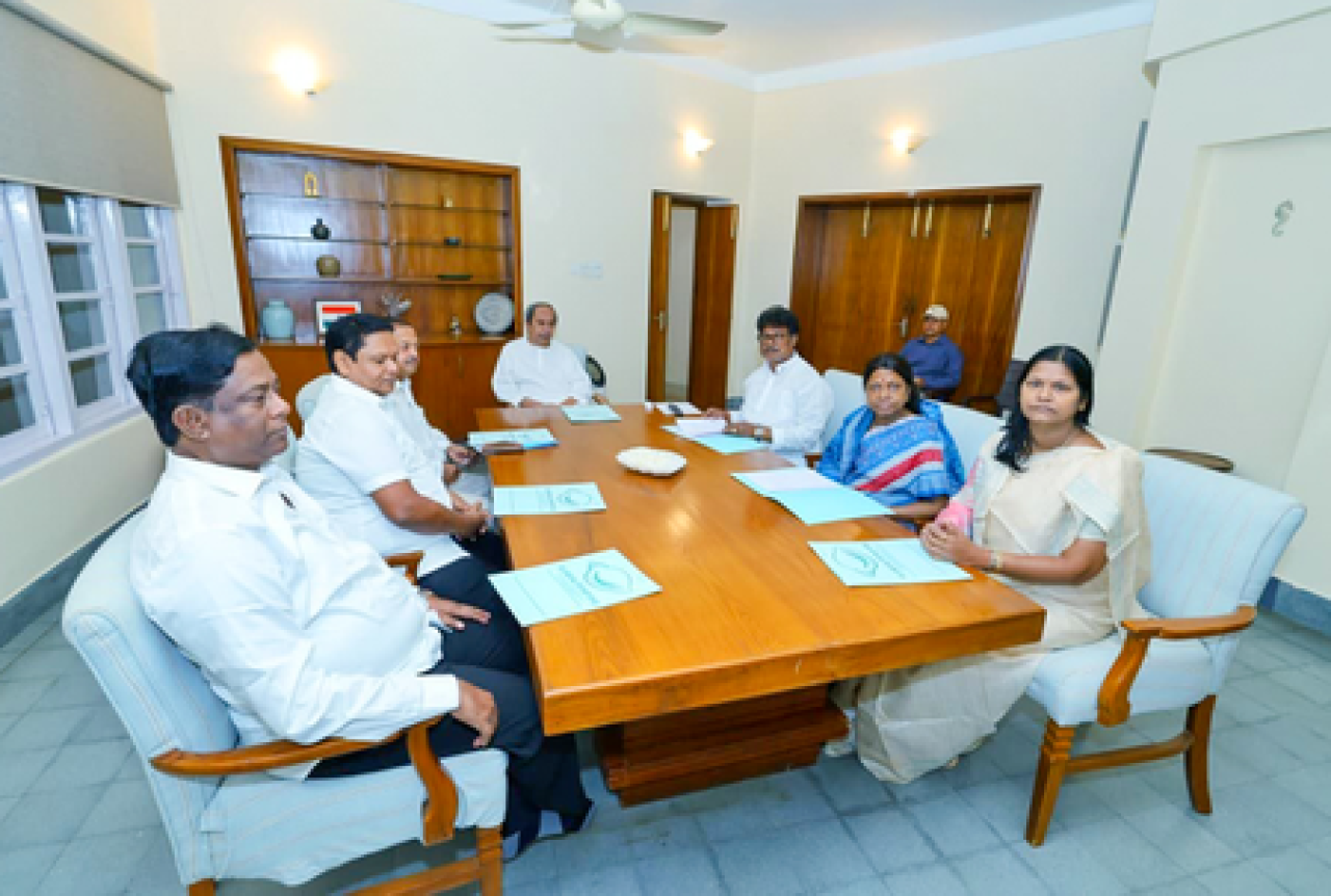 ఒడిశా పోలీసుల గుమ్మడికాయపై విచారణ: వీ. కార్తికేయ పాండియన్‌కు నోటీసు