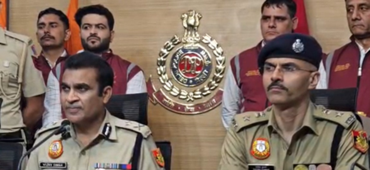 ఢిల్లీ లో హ్యారీ బాక్సర్ మరియు అనిల్ పండిట్ గ్యాంగ్ కు చెందిన 3 శార్ప్ షూటర్లను అరెస్టు చేశారు