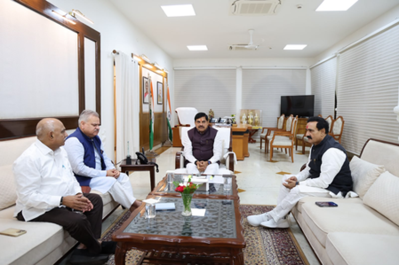 దతియా ఉపచునావ్ పై బీజేపీలో చర్చలు, నరోత్తం మిశ్రా ముఖ్యమంత్రి మరియు రాష్ట్ర అధ్యక్షుడితో సమావేశం