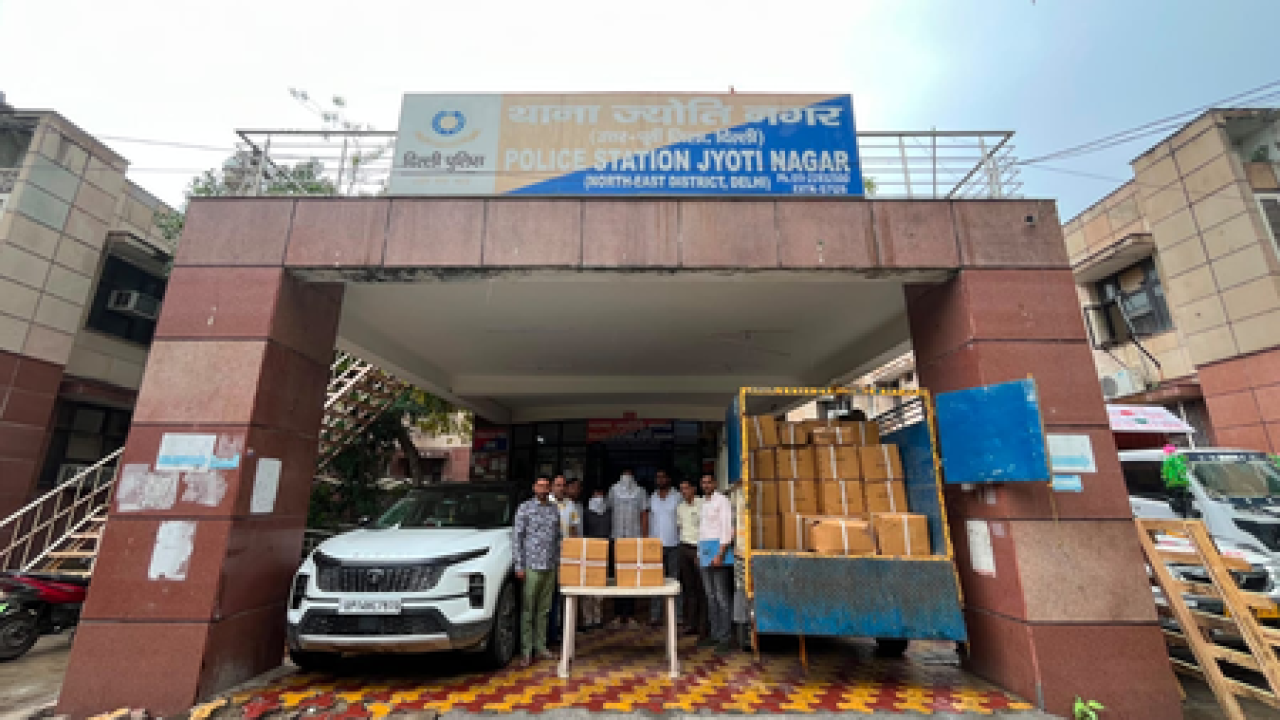 నార్కోట్రాఫికింగ్: 5 మందిని అరెస్ట్ చేసిన పోలీసులు, భారీ మోతాదులో మందులు స్వాధీనం
