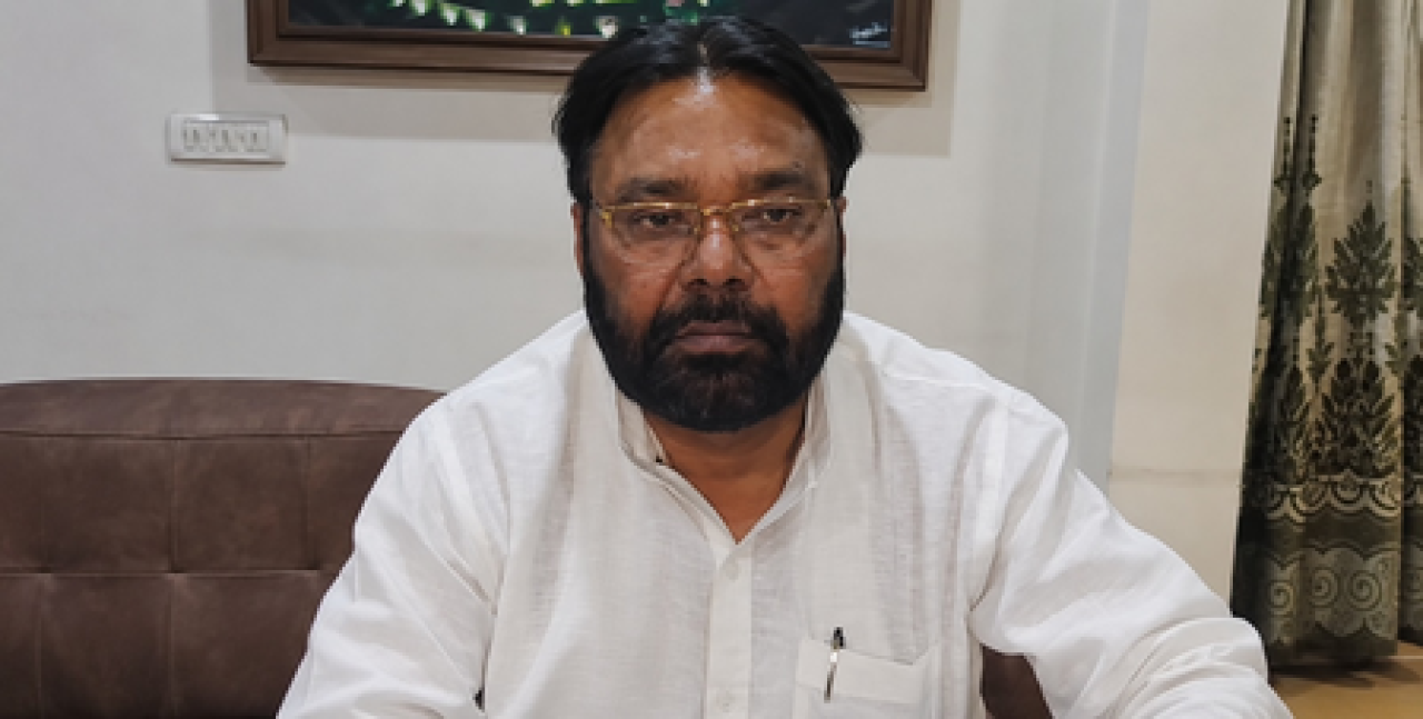 రామ్ మందిర చడవా వివాదంపై మనోజ్ కుమార్ పారస్ ప్రశ్నలు