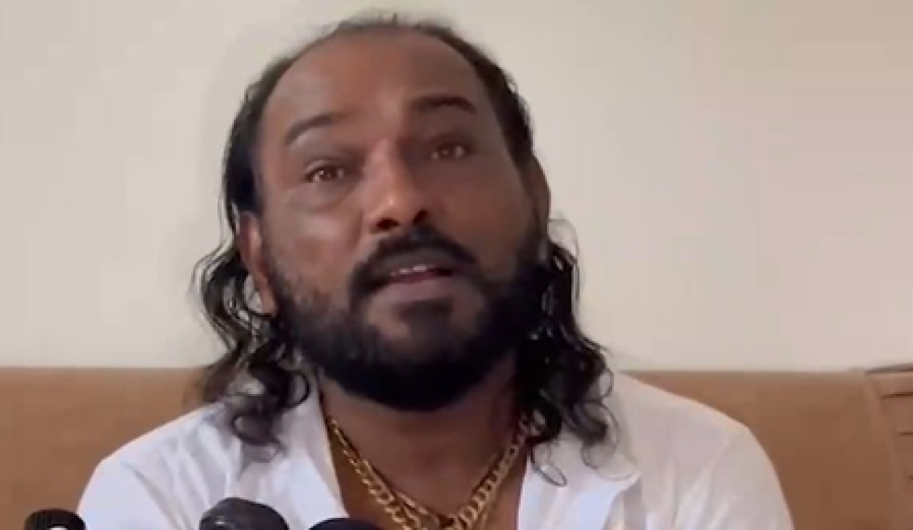 హాస్య కళాకారుడు హకాభా గడ్డవీ రోడ్డు ప్రమాదంలో బలమైన ప్రమాదం నుంచి తప్పించుకున్నారు
