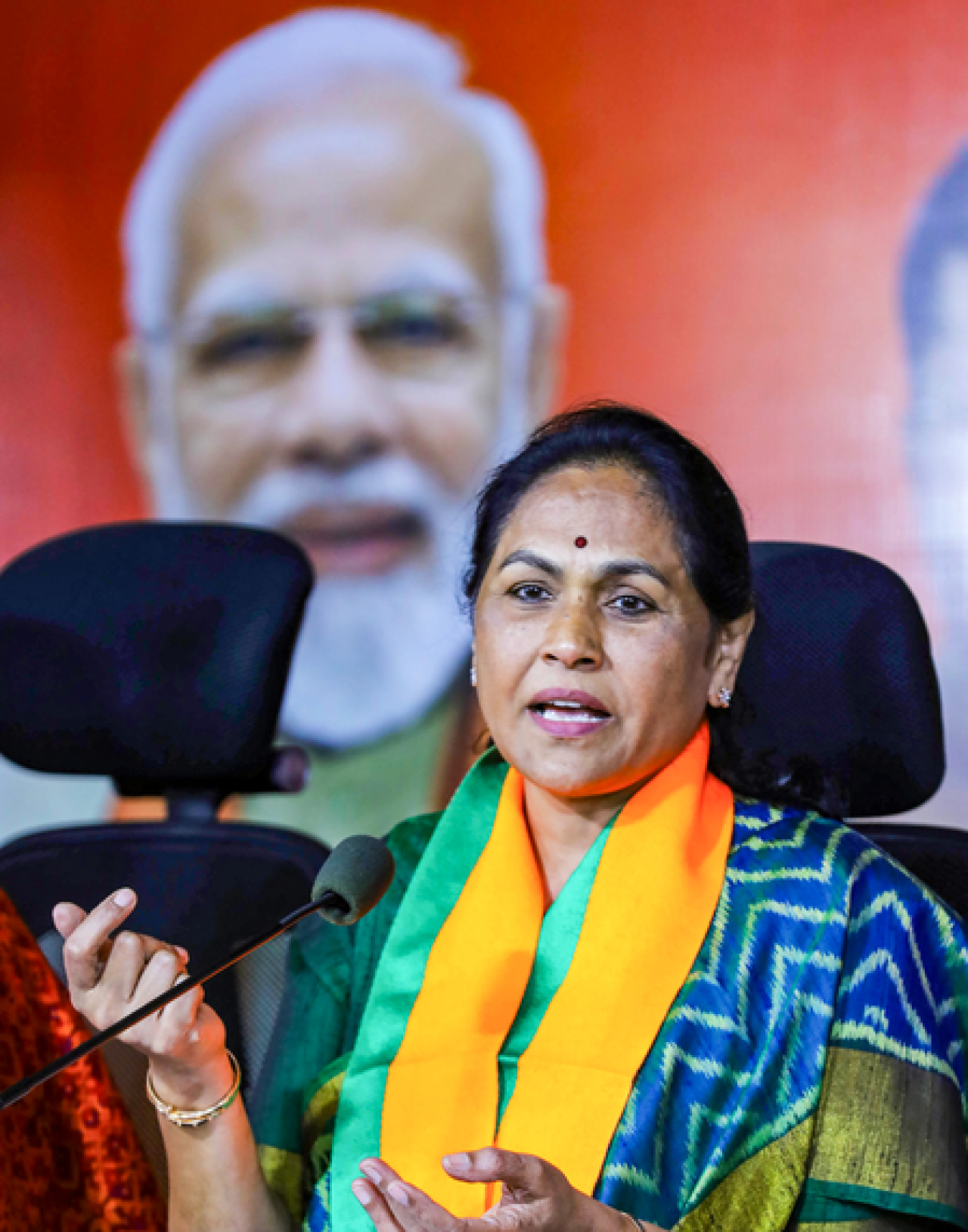 కర్ణాటకలో పశువైద్య అధికారుల నియామకంలో అవకతవకలపై సీబీఐ విచారణకు మంత్రి షోభా కరందలాజె డిమాండ్ కర్ణాటకలో పశువైద్య అధికారుల నియామకంలో అవకతవకలపై సీబీఐ విచారణకు మంత్రి షోభా కరందలాజె డిమాండ్
