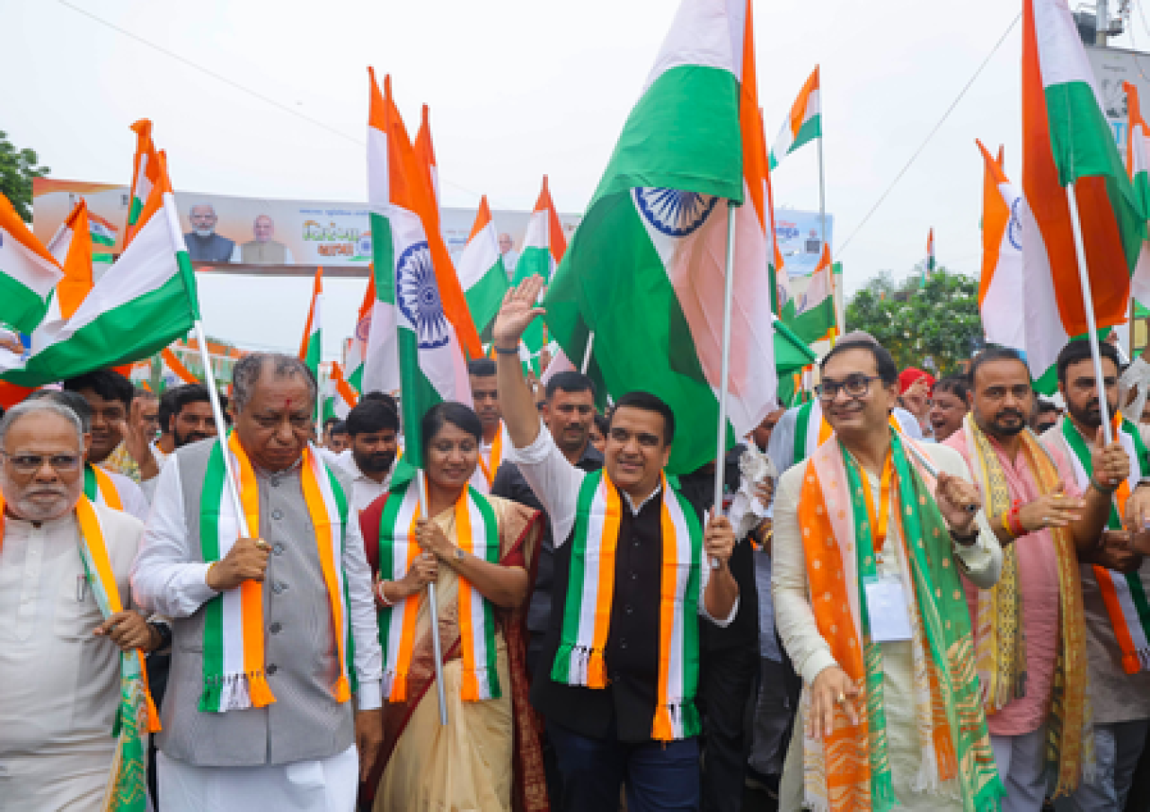 గుజరాత్ ఉప ముఖ్యమంత్రి హర్ష్ సంఘవి ఆధ్వర్యంలో అహ్మదాబాద్లో భారీ ‘తిరంగా యాత్ర’ నిర్వహణ