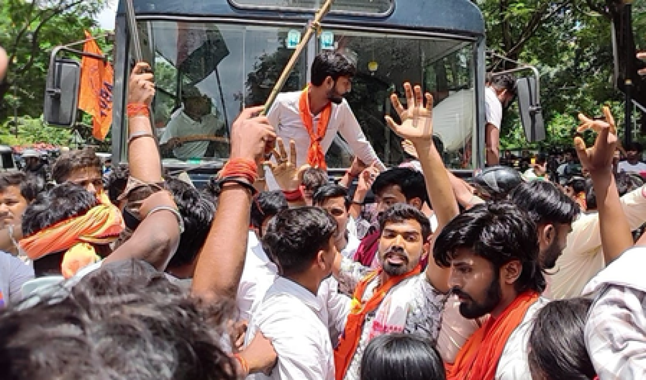 జార్ఖండ్ బంద్: ఎబీవీపీ కార్యకర్తలు అరెస్టు, రాంచీలో రోడ్లపై నిరసనలు