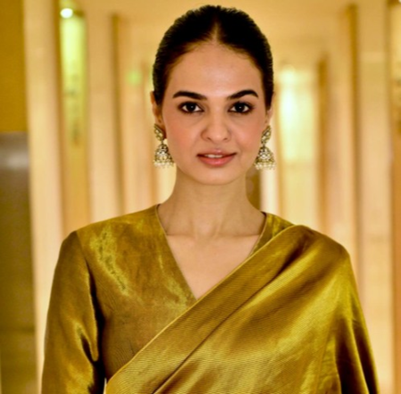 తానియా సచ్చదేవ్: 8 సంవత్సరాల వయస్సులో తొలి అంతర్జాతీయ టైటిల్ గెలిచిన శతరంజ్ గ్లామర్ గర్ల్