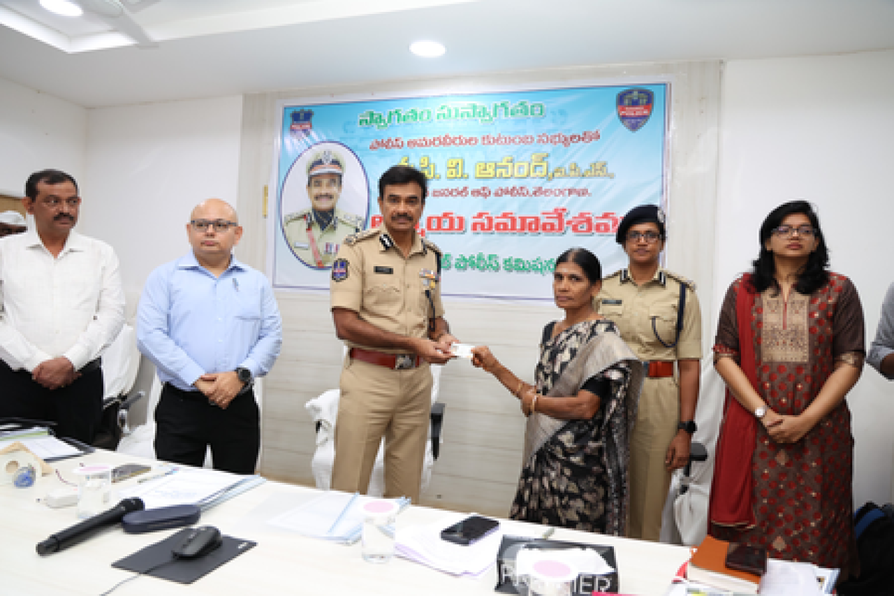 తెలంగాణ: పోలీసు శహీదుల కుటుంబాల కోసం పోర్టల్ ప్రారంభం
