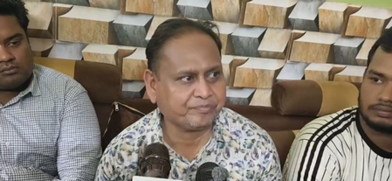 రేజీనగర్ ఉపచునావ్‌లో హుమాయూన్ కబీర్ తన కుమారుని అభ్యర్థిగా ప్రకటించారు