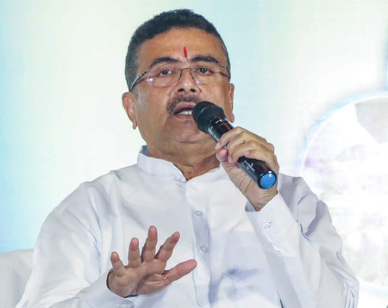 ‘అఫవాహలపై నమ్మకం ఉంచవద్దు, నిజం గెలుస్తుంది’