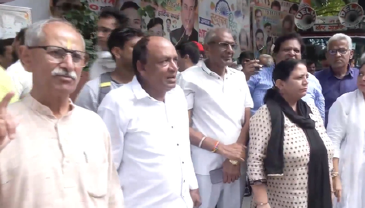కాంగ్రెస్ జాతీయ ఎన్నికల కమిషనర్ ज्ञानేశ్ కుమార్ పై విమర్శలు