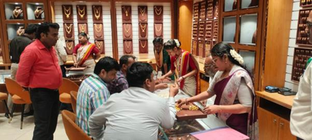 బీఐఎస్ భారీ చర్య: 803.99 గ్రాముల హాల్మార్క్ లేని బంగారం ఆభరణాలు స్వాధీనం