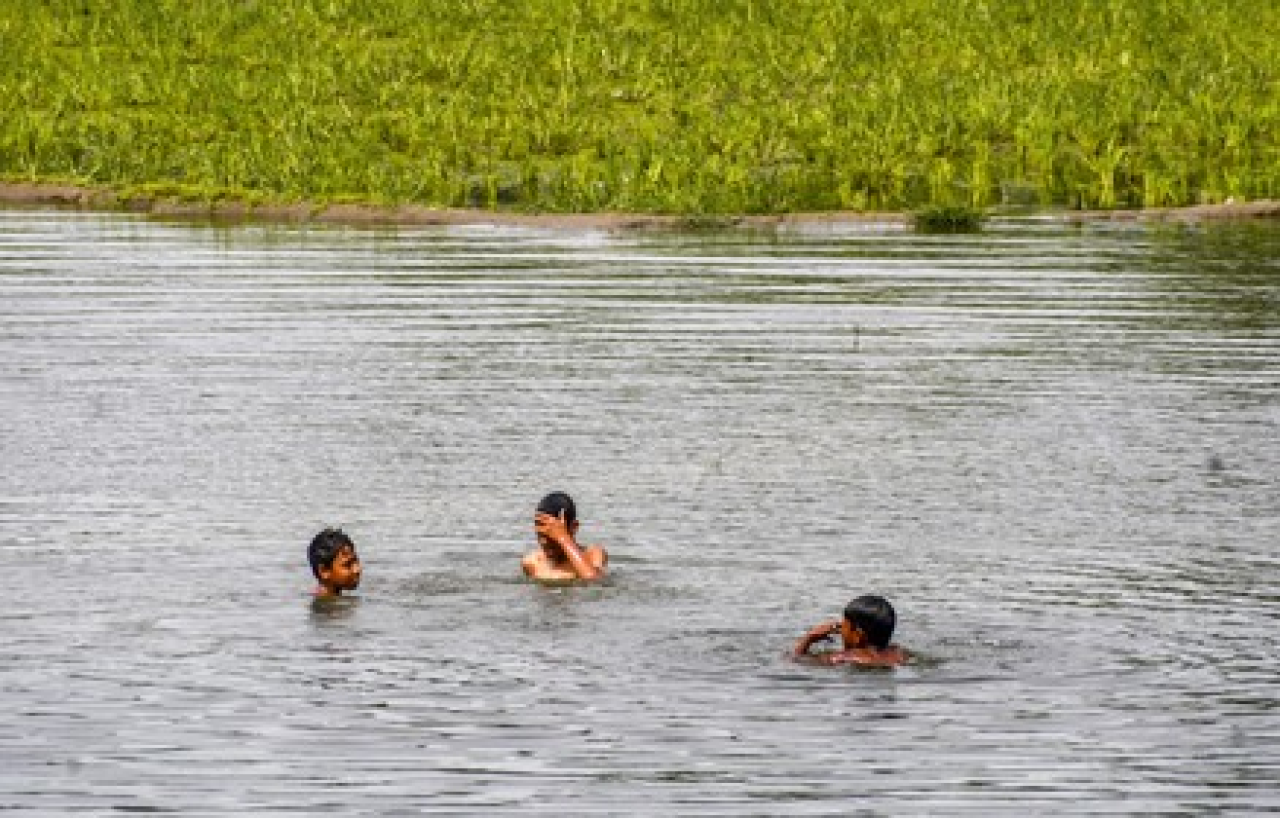 మధ్యప్రదేశ్: డమోహ్లో నీటితో నిండిన గడ్డెలో ఇద్దరు బాలికల మృతదేహాలు కనుగొనబడినవి