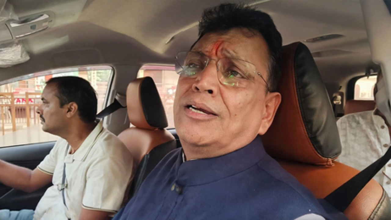 సీఎం యోగి అయోధ్యలో రామలల మరియు హనుమాన్‌గఢి దర్శనం