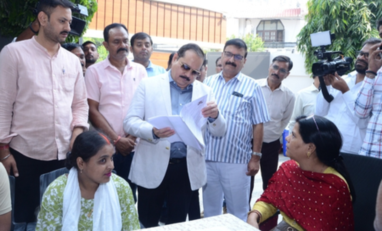 ఉత్తర ప్రదేశ్‌లో ప్రత్యేక ఓటరు నమోదు కార్యక్రమం ప్రారంభం