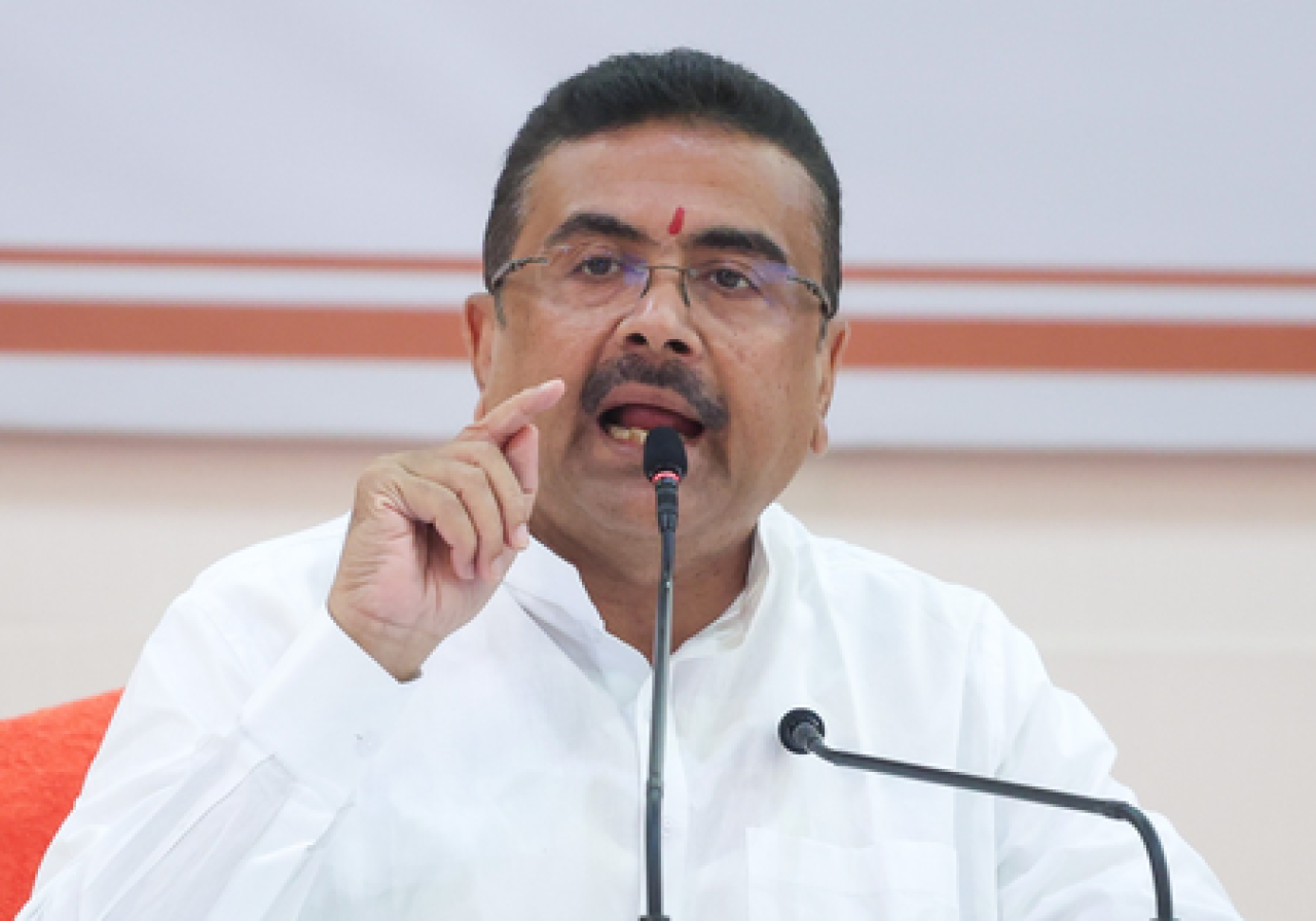 కోల్కతా పండల్ ప్రమాదం: ముఖ్యమంత్రి సువేందు అధికారి అత్యవసర సమావేశం నిర్వహించారు