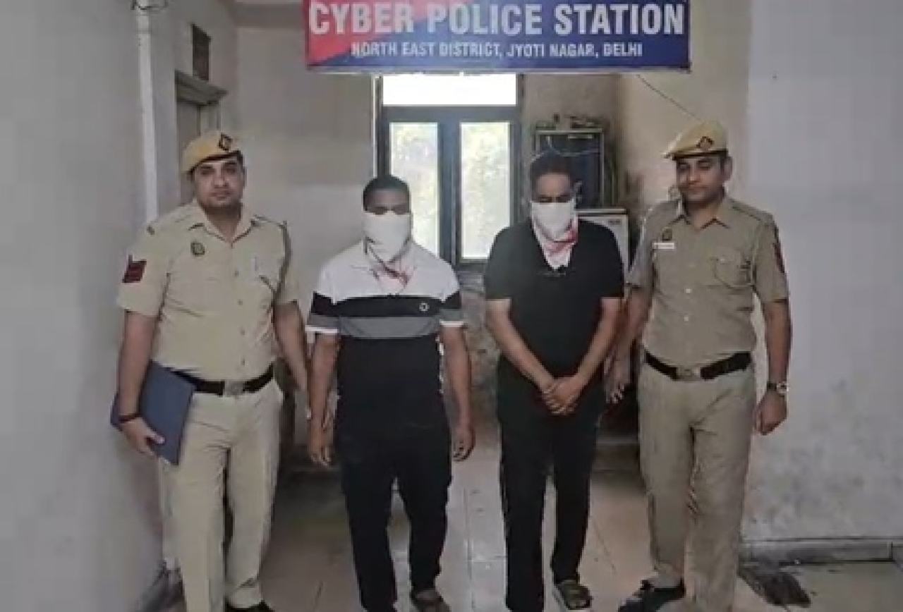 ఢిల్లీ పోలీసుల చేతిలో 2.10 కోట్ల రూపాయల సైబర్ మోసం కేసులో ఇద్దరు అరెస్టు