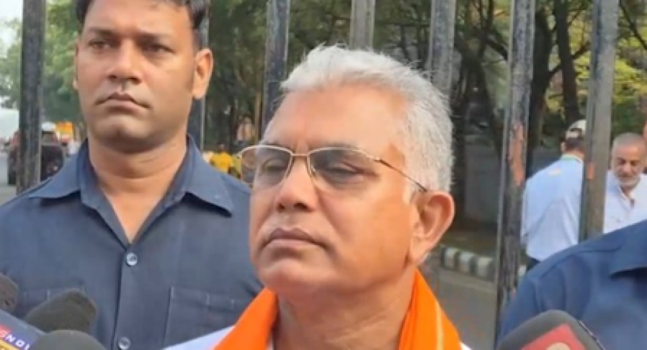 మల్లికార్జున ఖడ్గేకు మీడియాలో వ్యాఖ్యలు చేయడానికి హక్కు ఇచ్చింది బీజేపీ: దిలీప్ ఘోష్