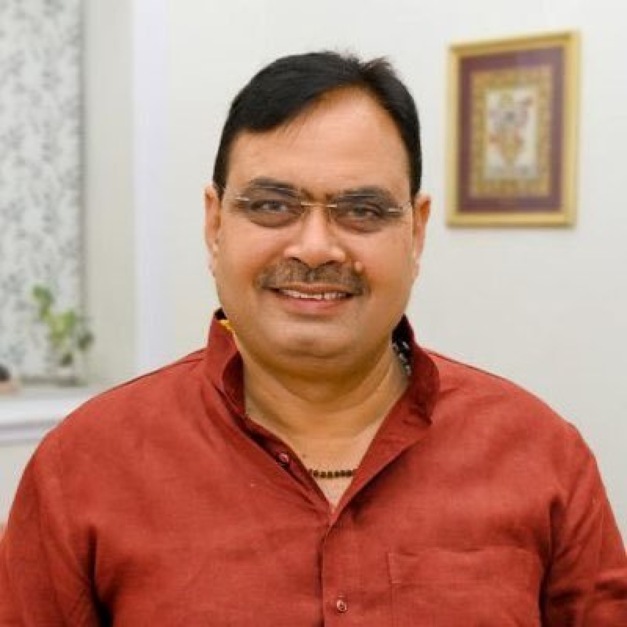 రాజస్థాన్ ప్రభుత్వానికి చెందిన అధికారి పంకజ్ ఓజా పై ఆరోపణలు