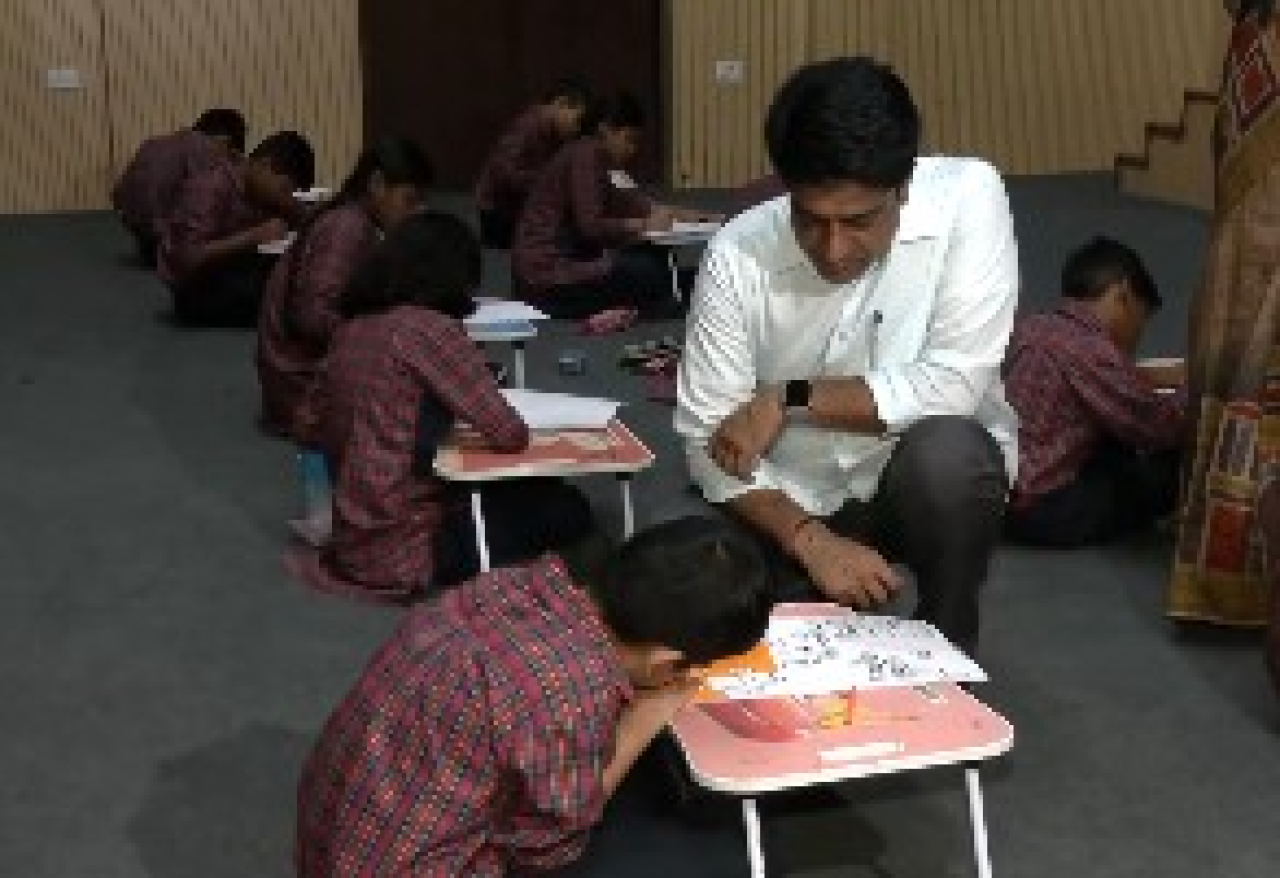 ‘సేవా సంకల్ప అభియాన్’ కింద స్కూల్ విద్యార్థులు డ్రాయింగ్ ద్వారా ‘వికసిత భారత్’ను చూపించారు